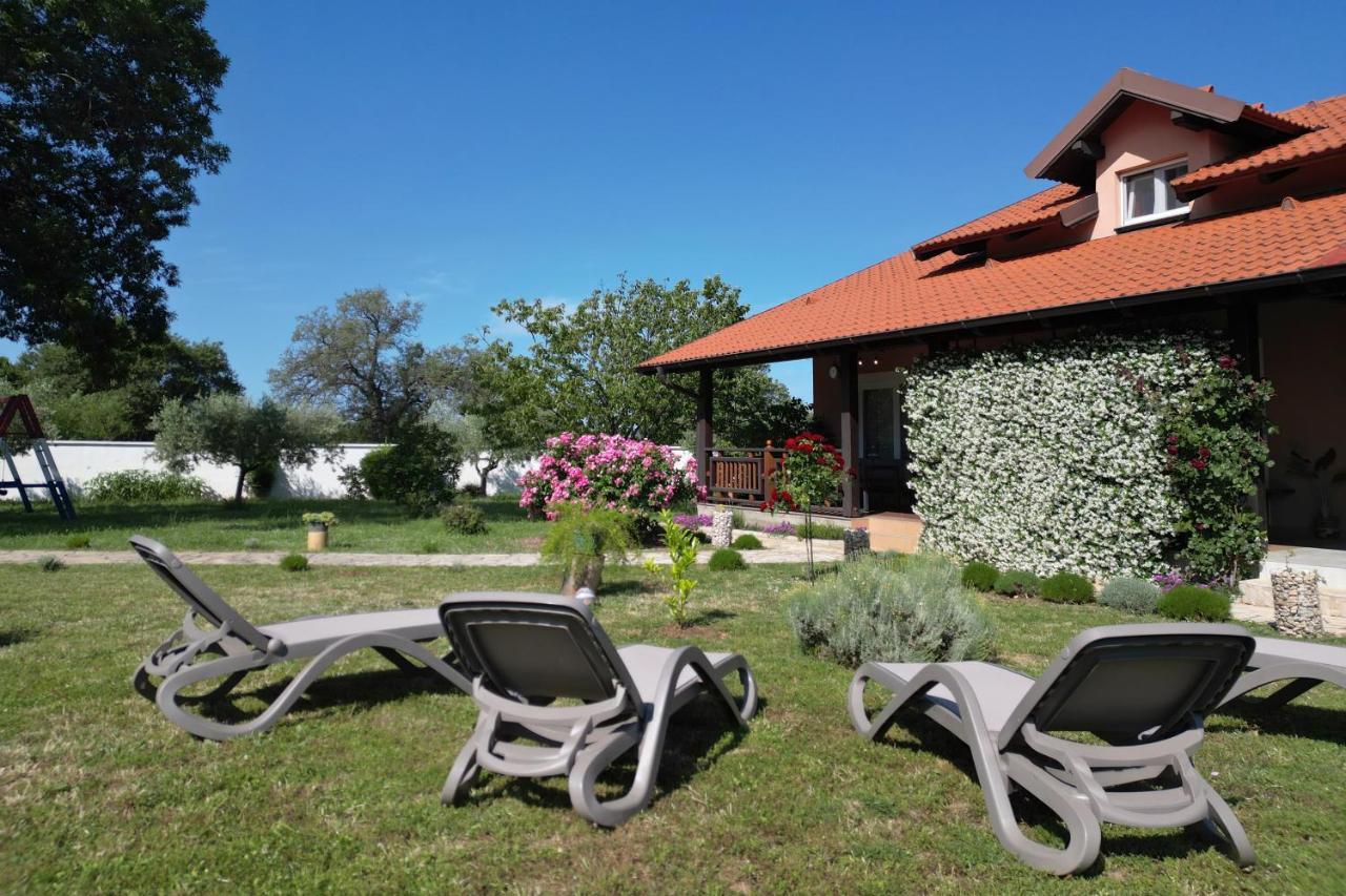 Villa Tinov Dvor Brisevo Exteriör bild